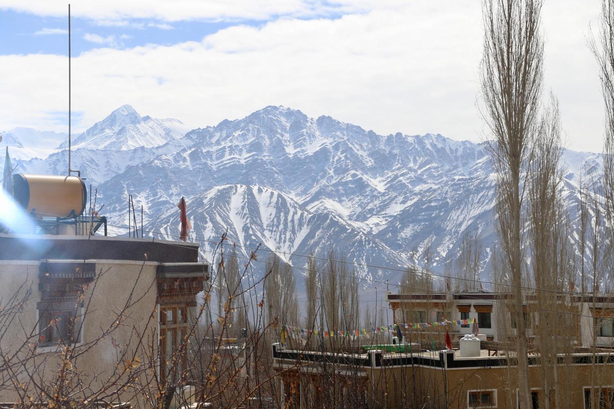 Hotel Palam Hills Leh Eksteriør bilde